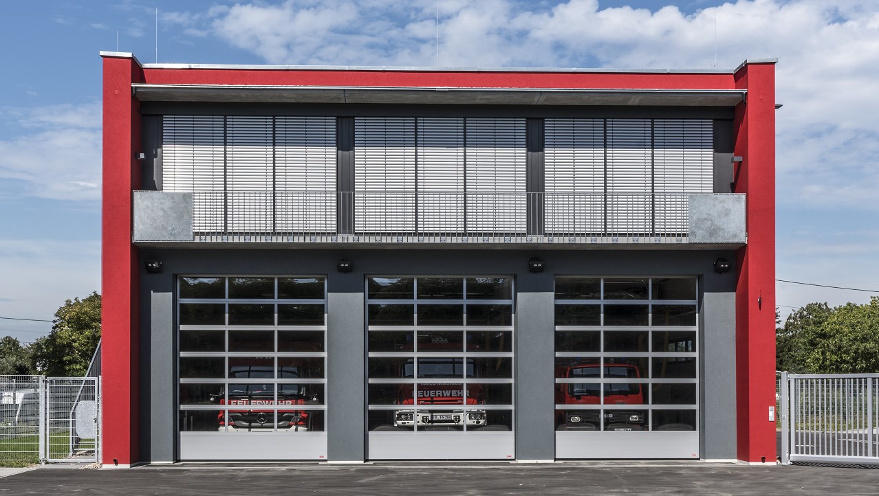 Das Foto zeigt das neue Feuerwehrhaus in St. Georgen von vorne.